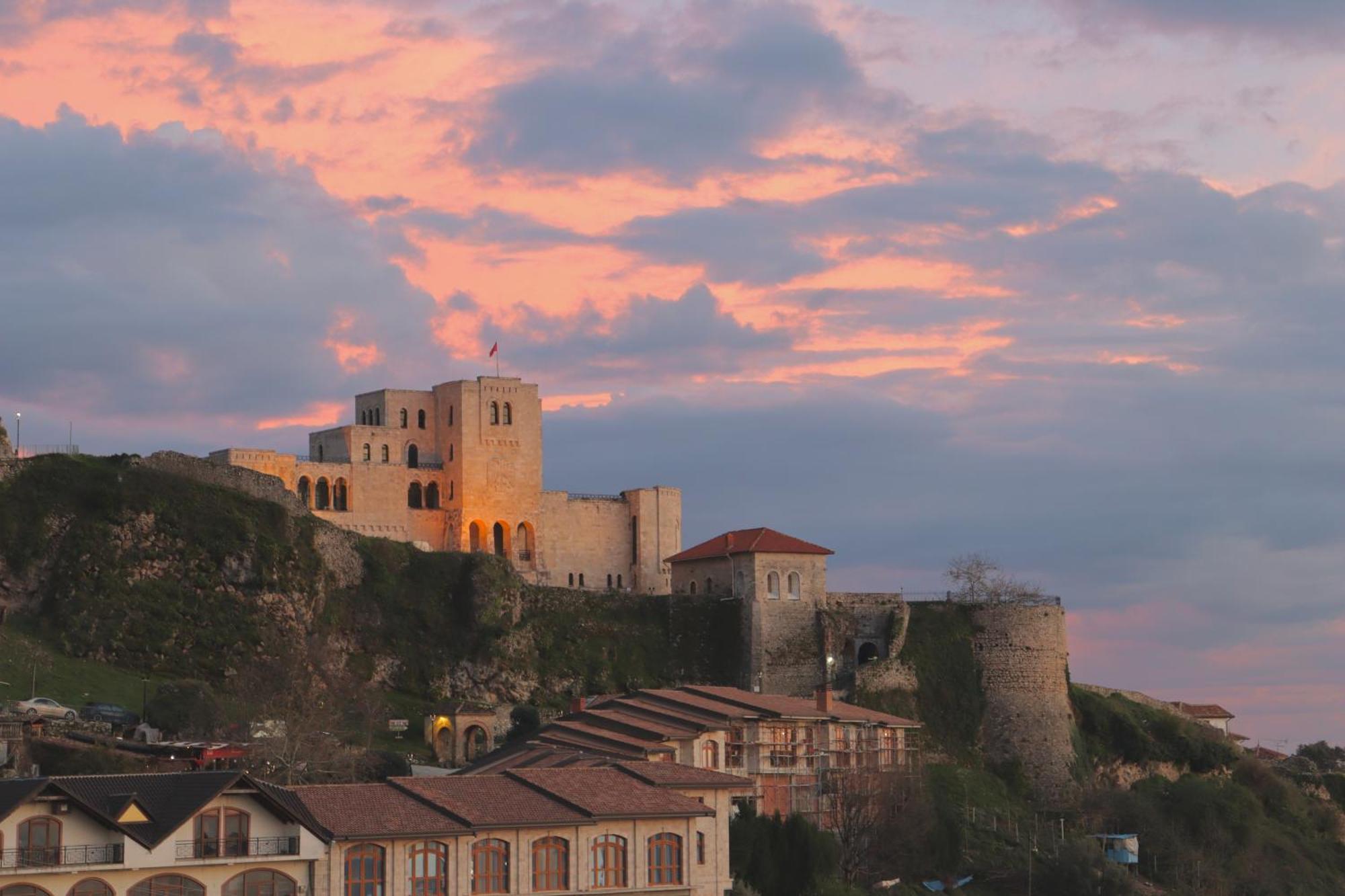 Pisha Panoramic Rooms Krujë Exteriér fotografie